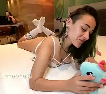 ela nao resistiu ver minhas plataformas e decidiu me comer 1733502084
