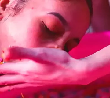 making her feet totally messy 1733502082